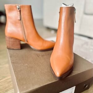 Paolo VIVA | Mid-Height Block Heel Ankle Booties